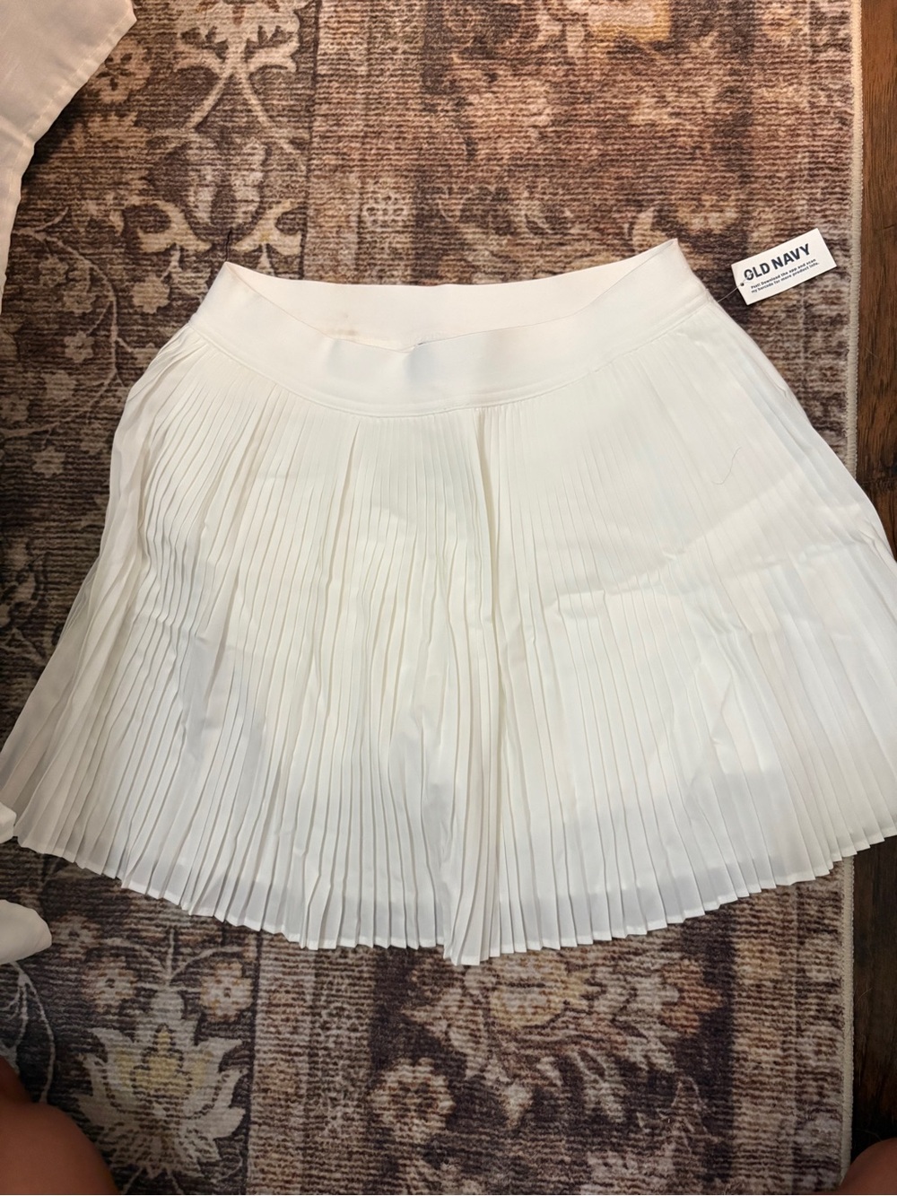 Old Navy White Pleated Mini Skirt